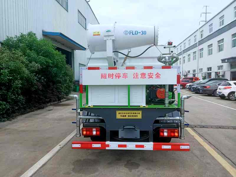 七方藍牌灑水車